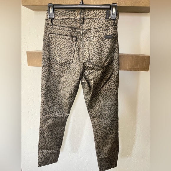 7 For All Mankind| Leopard Print Straight Jeans with Raw Hem—Waxed Material••• - Picture 5 of 16